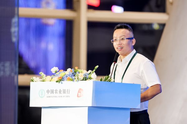 農(nóng)情億萬家 中國農(nóng)業(yè)銀行深化推進(jìn)“誠信、興商、惠民”主題消費(fèi)節(jié)