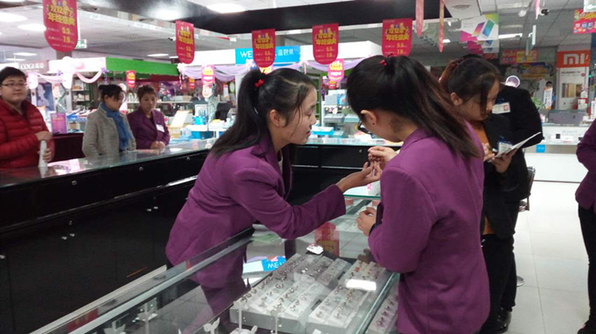 【用心研究本職工作】服務(wù)技能比賽，努力成為更好的自己！