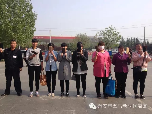 青春不言敗，愛拼才會贏。五馬店春季拔河比賽實況記錄！